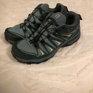 Salomon X Ultra Hiking Shoe size 8.5 women’s